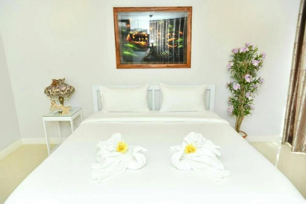 בנגקוק Parvena Hotel מראה חיצוני תמונה